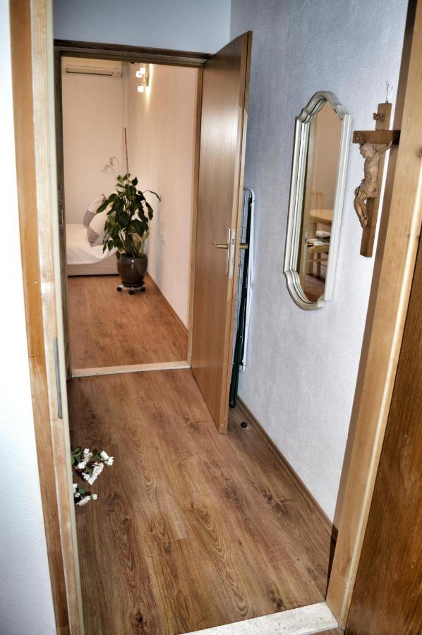 Apartment Nikolic Kastela Exterior photo